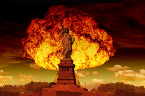 Starting Wars: Statue of Liberty with a Mushroom Cloud